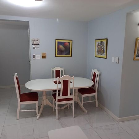Marchabell By The Sea E22 Apartment Очо Риос Екстериор снимка